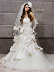 ���l�A�V�����g���[�h���X