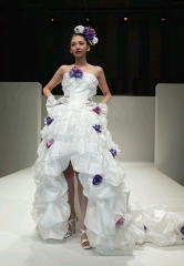 �������C���M�����[��̔��h���X