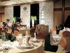 �{���}���G