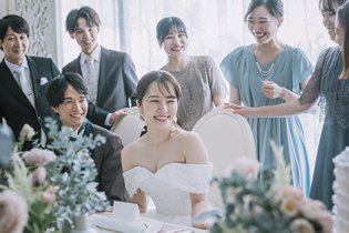 �p�[�e�B�[���̔�p�̓V���v���Ȓ�z��