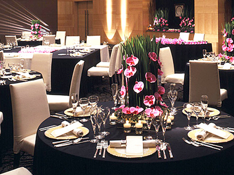 パーティ会場朝霧